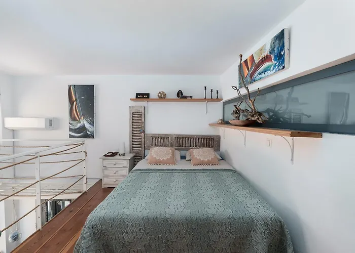 La Pausa פורטו הלי